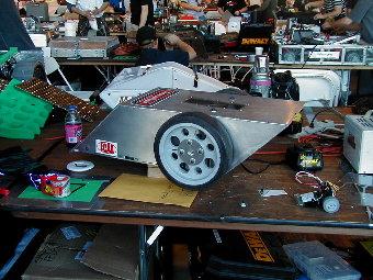 Competitor "Manic Aggressive" at BattleBots 3.0