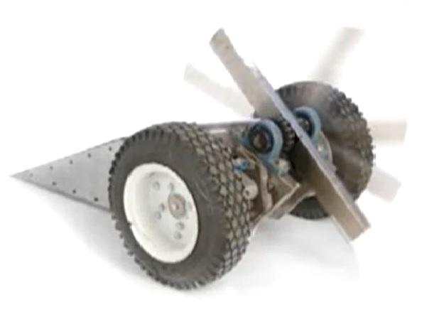 Competitor "Thwak" at BattleBots 3.0