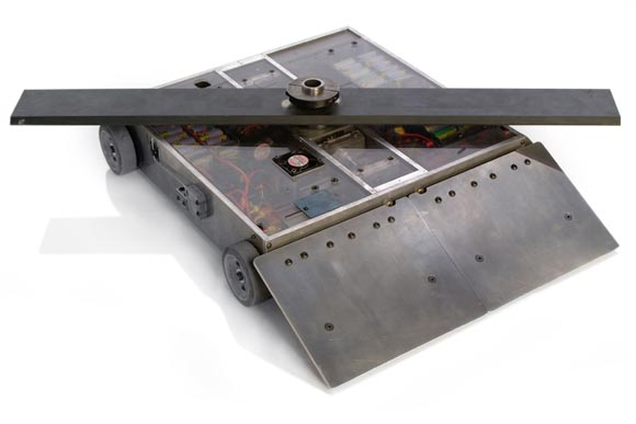 Competitor "Hazard" at BattleBots 3.0