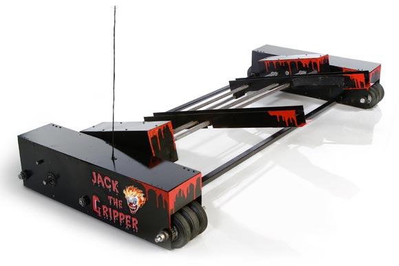 Competitor "Jack the Gripper" at BattleBots 3.0