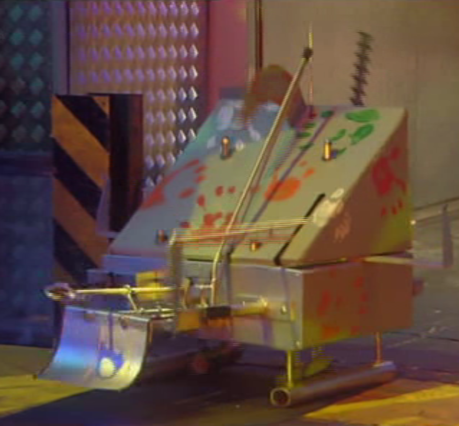 Competitor "Mammoth" at Robot Wars Extreme