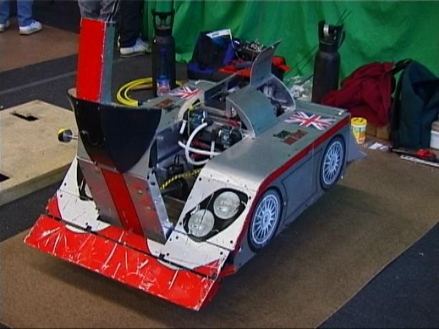 Competitor "Mulsanne Monster" at Debenham Robot Rumble 2002