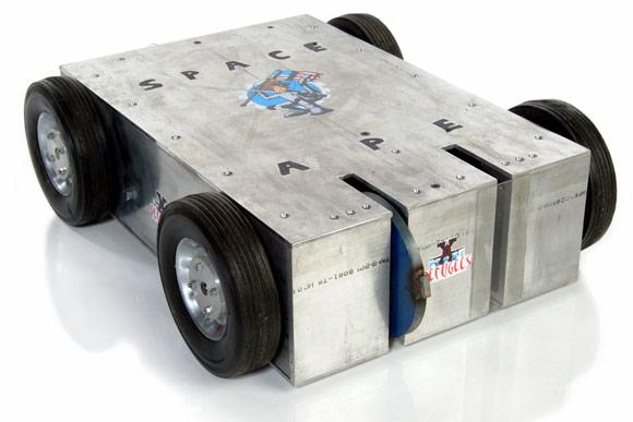 Competitor "Space Ape" at BattleBots 4.0