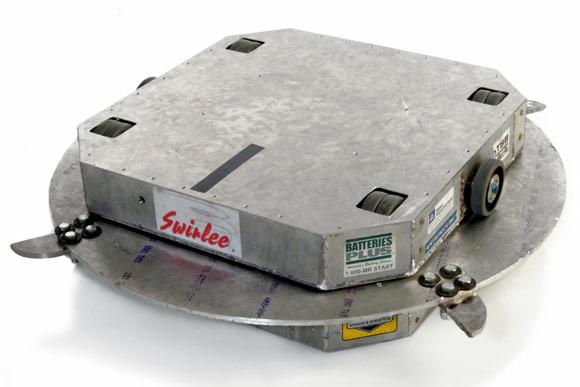 Competitor "Swirlee" at BattleBots 4.0