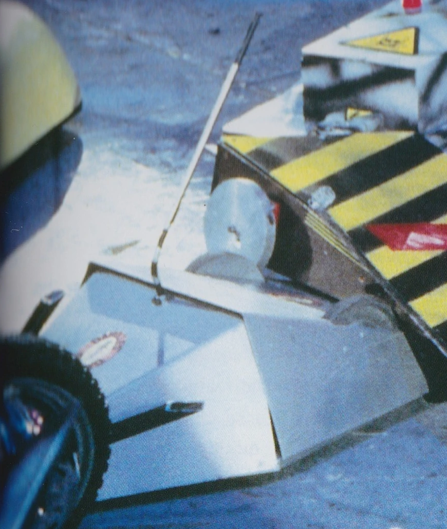 Competitor "Damacles" at Robot Wars: The Second Wars