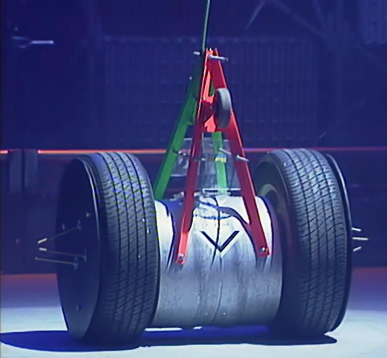 Competitor "Weeliwako 2" at Robot Wars Robot Mayhem 2000