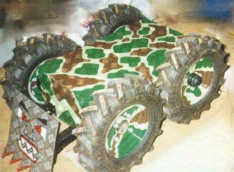 Competitor "The General" at Robot Wars Robot Mayhem 2000