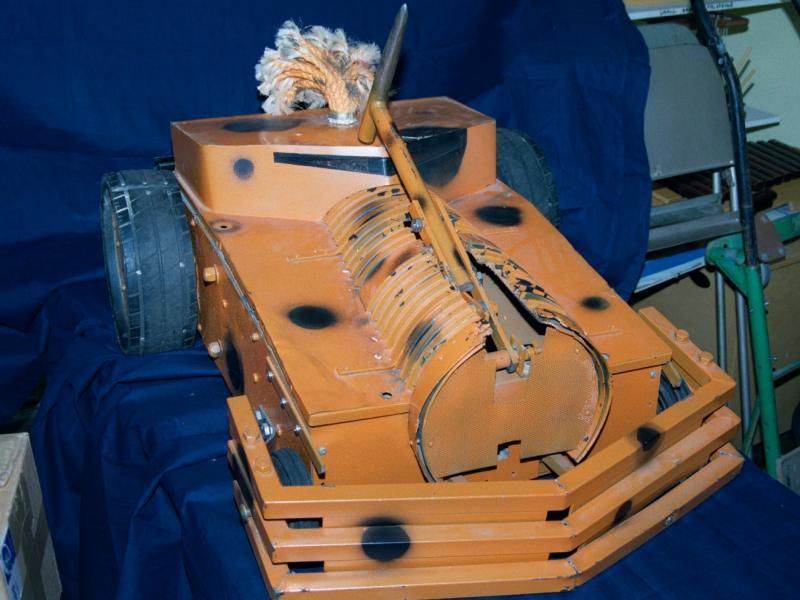 Competitor "T 2 R Special" at Robot Wars Robot Mayhem 2000