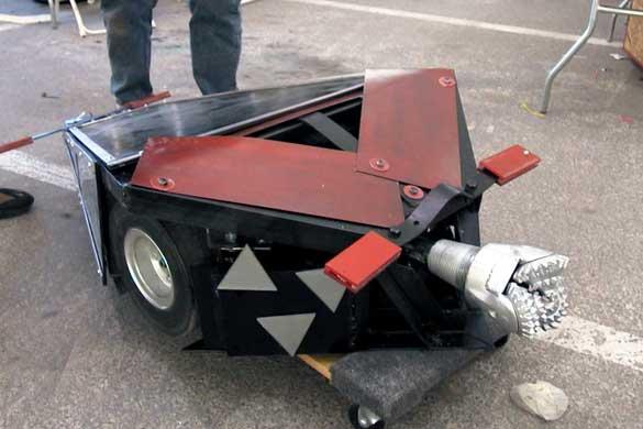 Competitor "Drill-O-Dillo" at BattleBots 2.0