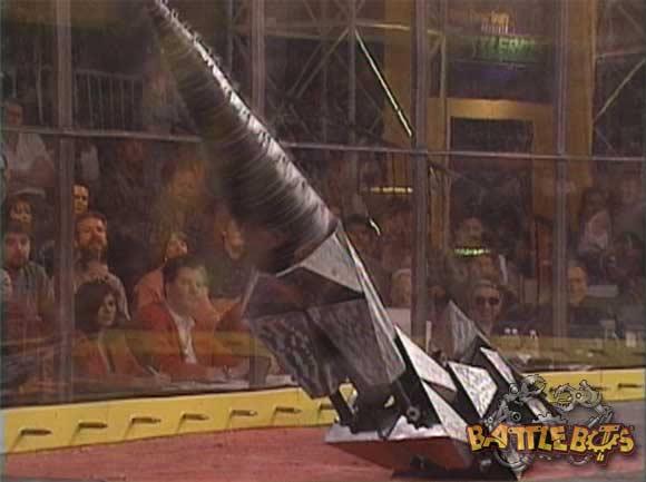 Competitor "Snake" at BattleBots 2.0