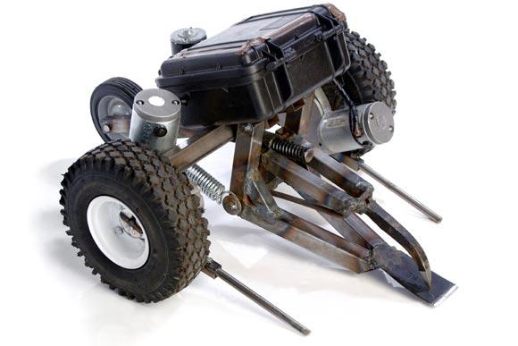 Competitor "Mantis" at BattleBots 3.0