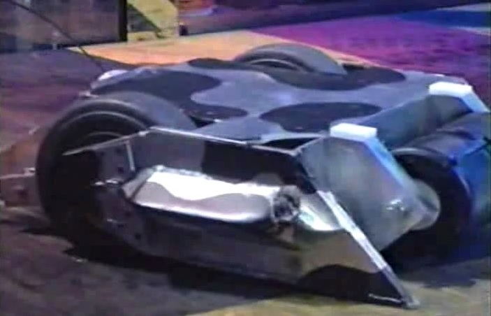 Competitor "Mad Cow Bot" at Robot Wars: Extreme Warriors Season 2