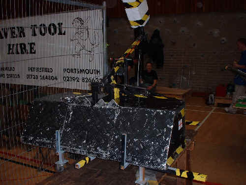 Competitor "King Humphery" at Debenham Robot Rumble 2002