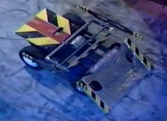 Competitor "Run Away" at Nickelodeon Robot Wars