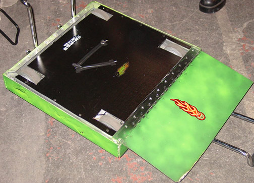 Competitor "Screamin' Demon" at BattleBots 5.0