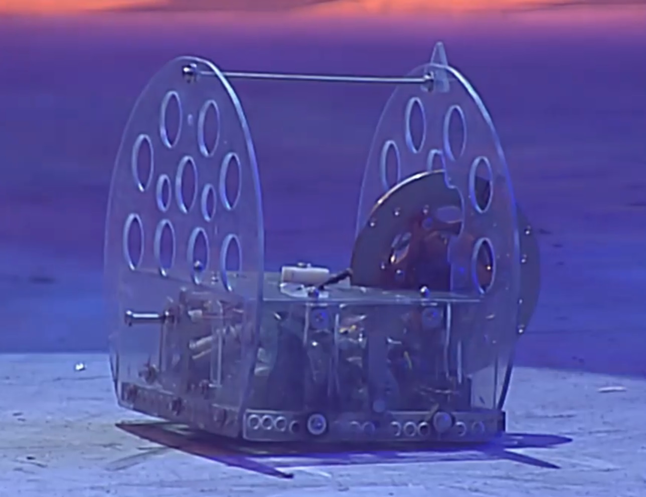 Competitor "Alienator" at Robot Wars: The Seventh Wars