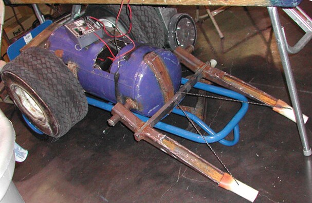 Competitor "Compressor" at ROBOlympics 2004