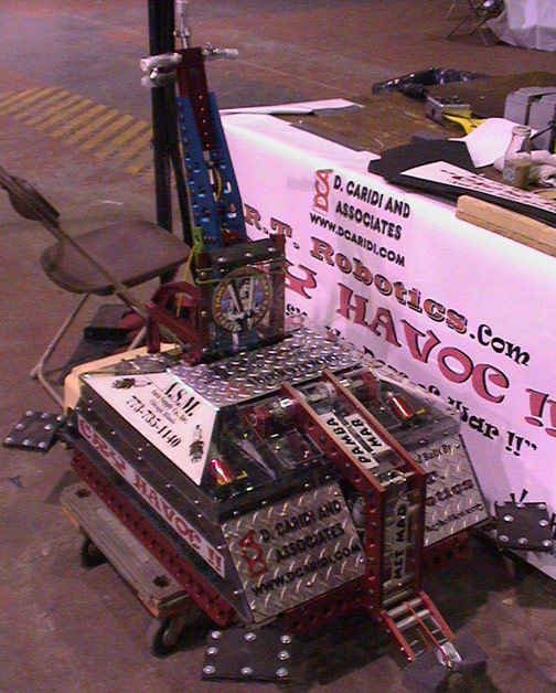 Competitor "Cry Havoc" at BattleBots 5.0