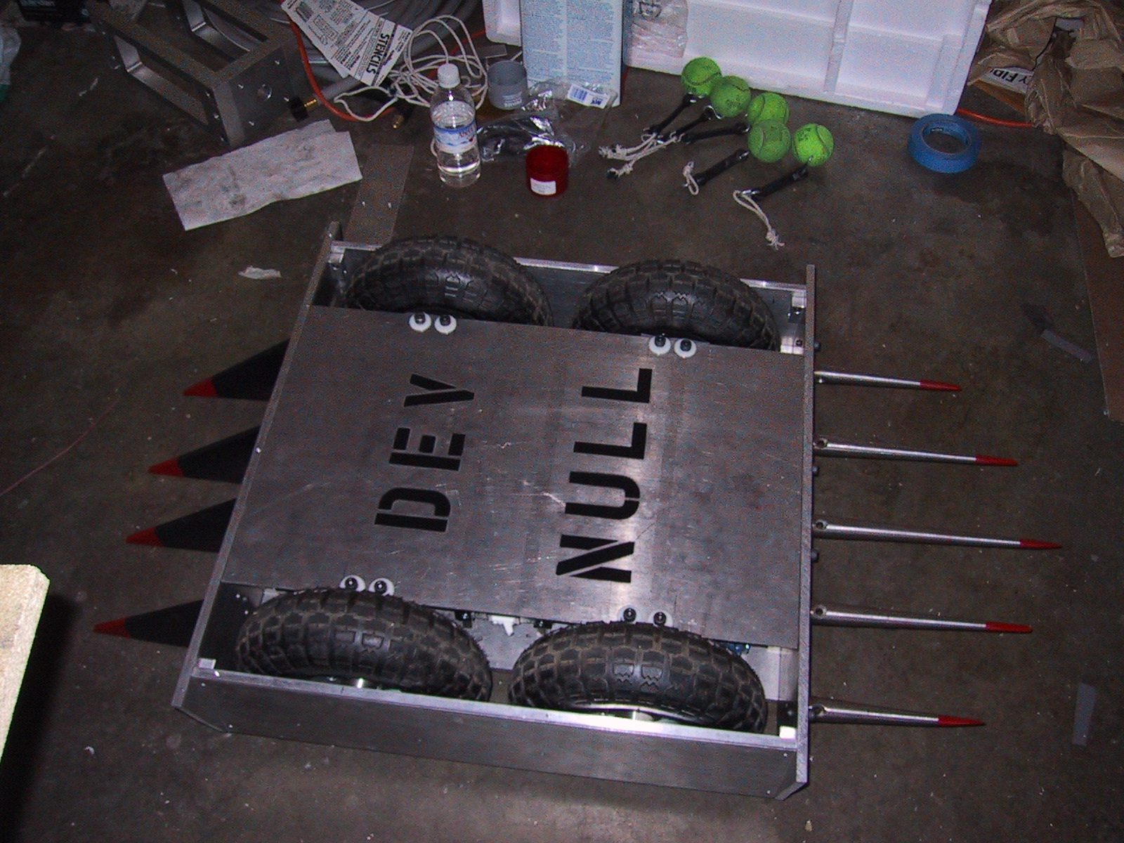 Competitor "DevNull" at BattleBots 5.0