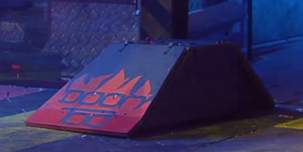 Competitor "Doom Too" at Robot Wars Extreme 2