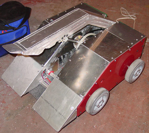 Competitor "FlapJack" at BattleBots 5.0