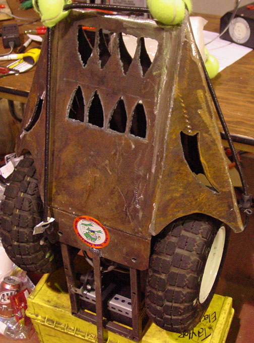 Competitor "Gremlin" at BattleBots 5.0