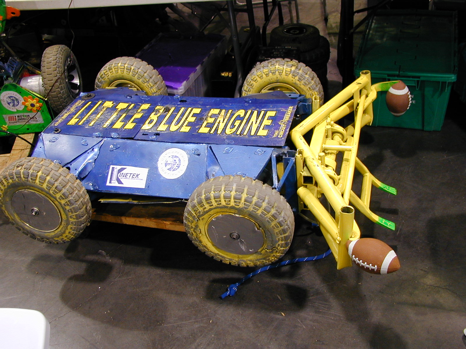 Competitor "Little Blue Engine" at 2004 RFL Nationals & Combots Open