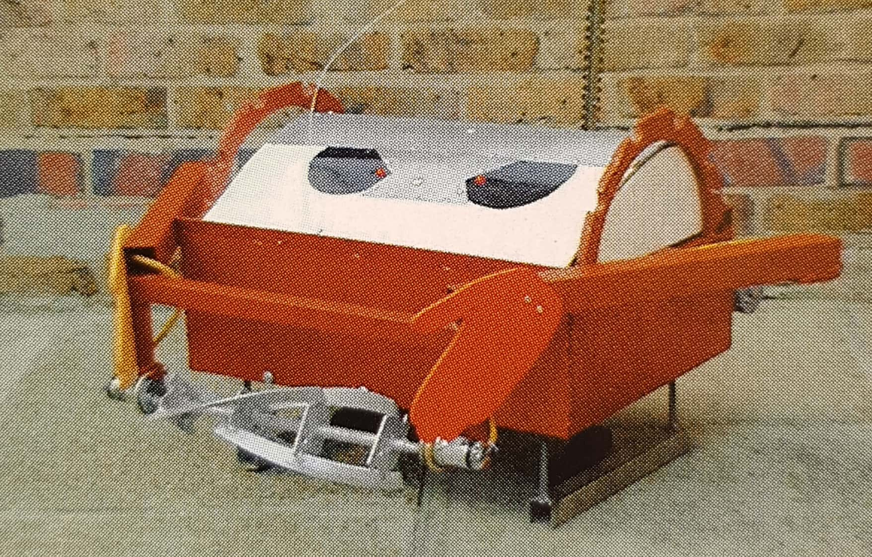 Competitor "Mammoth" at Robot Wars Extreme 2