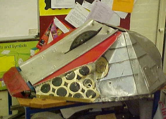 Competitor "Maximus" at Robot Wars Extreme 2