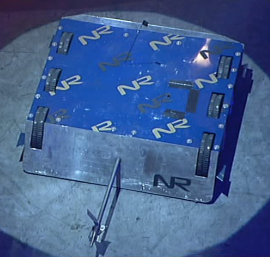 Competitor "Niterider" at Robot Wars Extreme 2