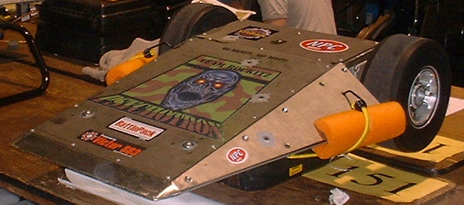 Competitor "Psychotron" at BattleBots 5.0