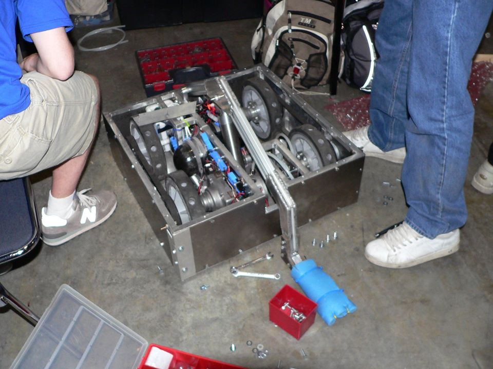 Competitor "Royd Rage" at BattleBots IQ 2003