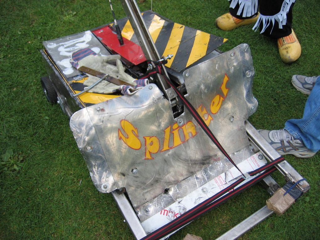 Competitor "Splinter" at International Robot Rumble 2003