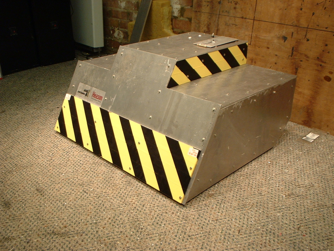 Competitor "Thorak" at Robot Roadshow Worthing 2003