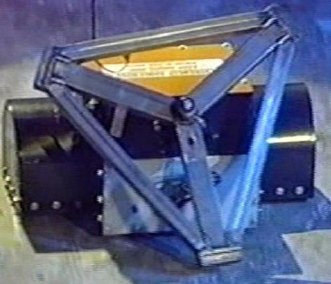 Competitor "Twister" at Robodock 2002