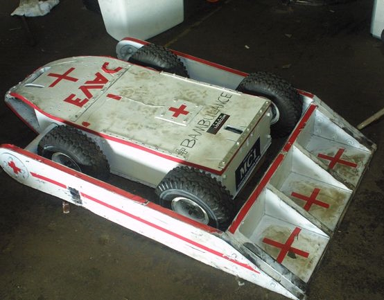 Competitor "Bambulance" at Robot Assault 2003