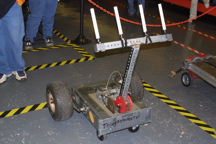 Competitor "Thingamadooter" at Robot Club & Grille 304: April Annihilator