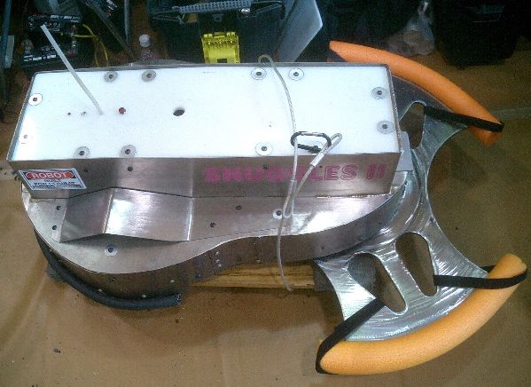 Competitor "Snuggles II" at RoboGames 2005