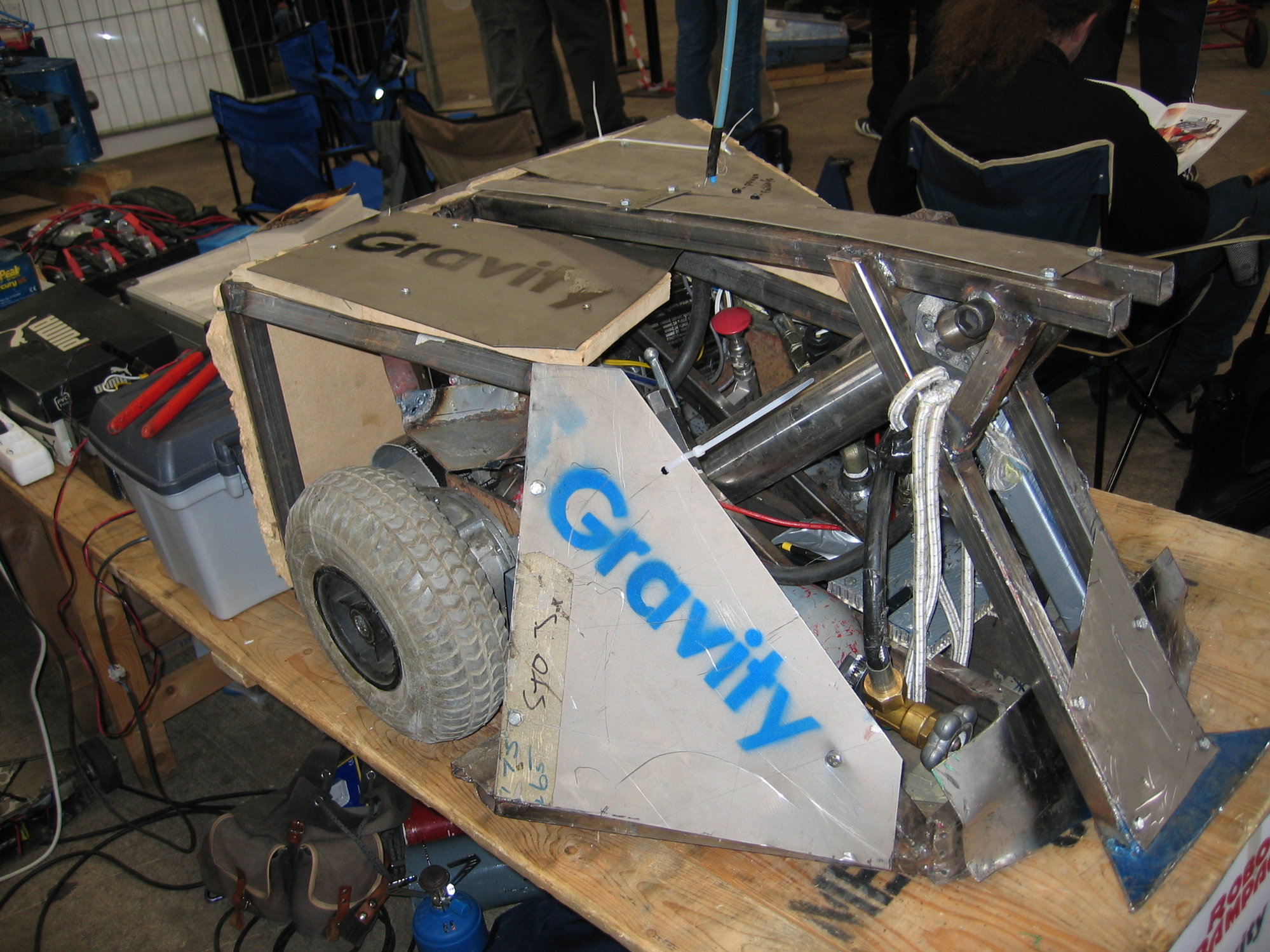 Competitor "Gravity 4" at DRG Twente Summercampus 2004