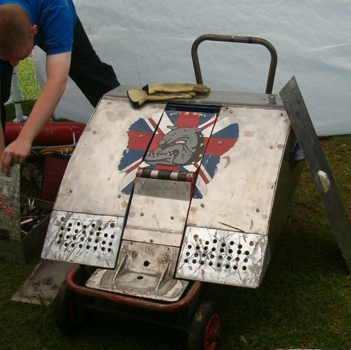 Competitor "Bulldog Breed" at Billing Aquadrome Northampton 2004