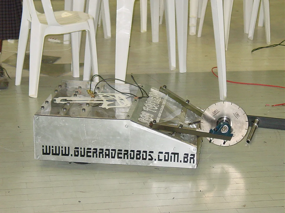 ENECA 3 Robot From Mauá