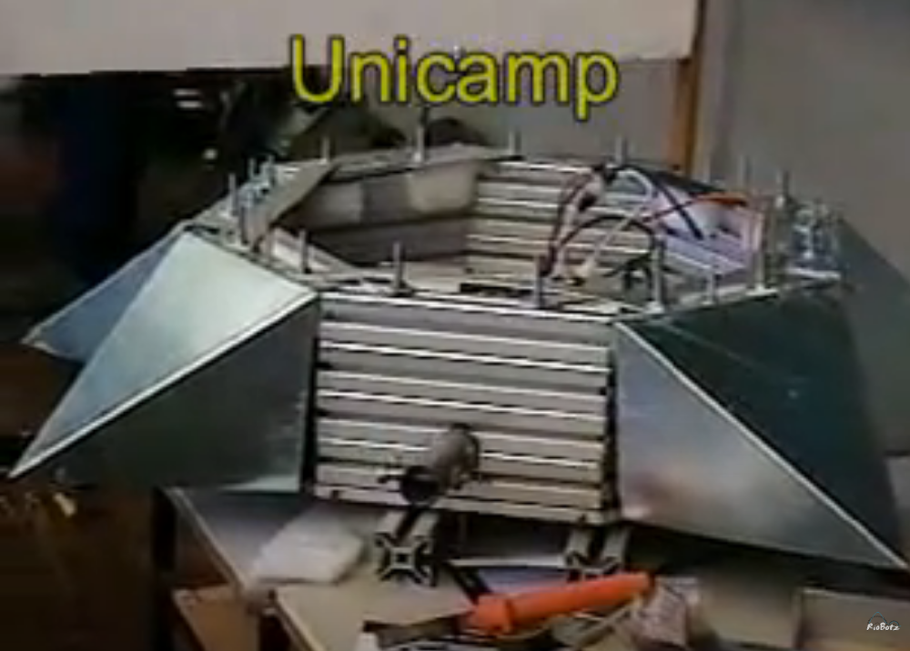 Competitor "Unknown ENECA 4 Robot from Unicamp" at Guerra de Robôs 2004 @ ENECA 4