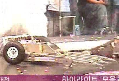 Competitor "트라이던트" at Korea Robot Wars 2004