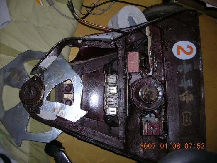 Competitor "등록금3" at EBS Robot Power (2007)