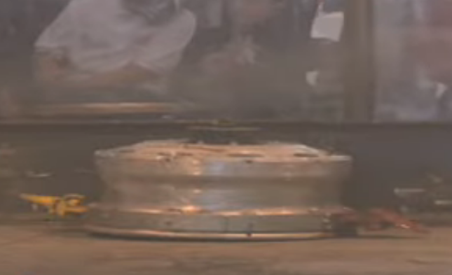 Competitor "Spinning Mayhem" at RoboGames 2007