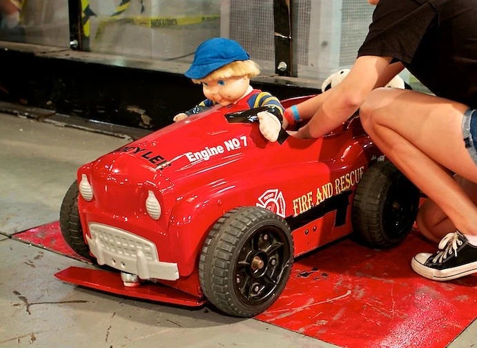 Buddy Lee Don't Play in the Street