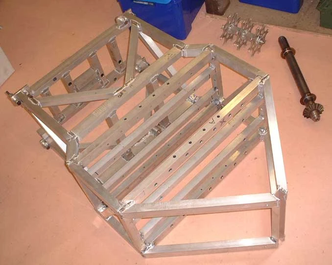 Competitor "Roshambot" at Oundle Mill 2002