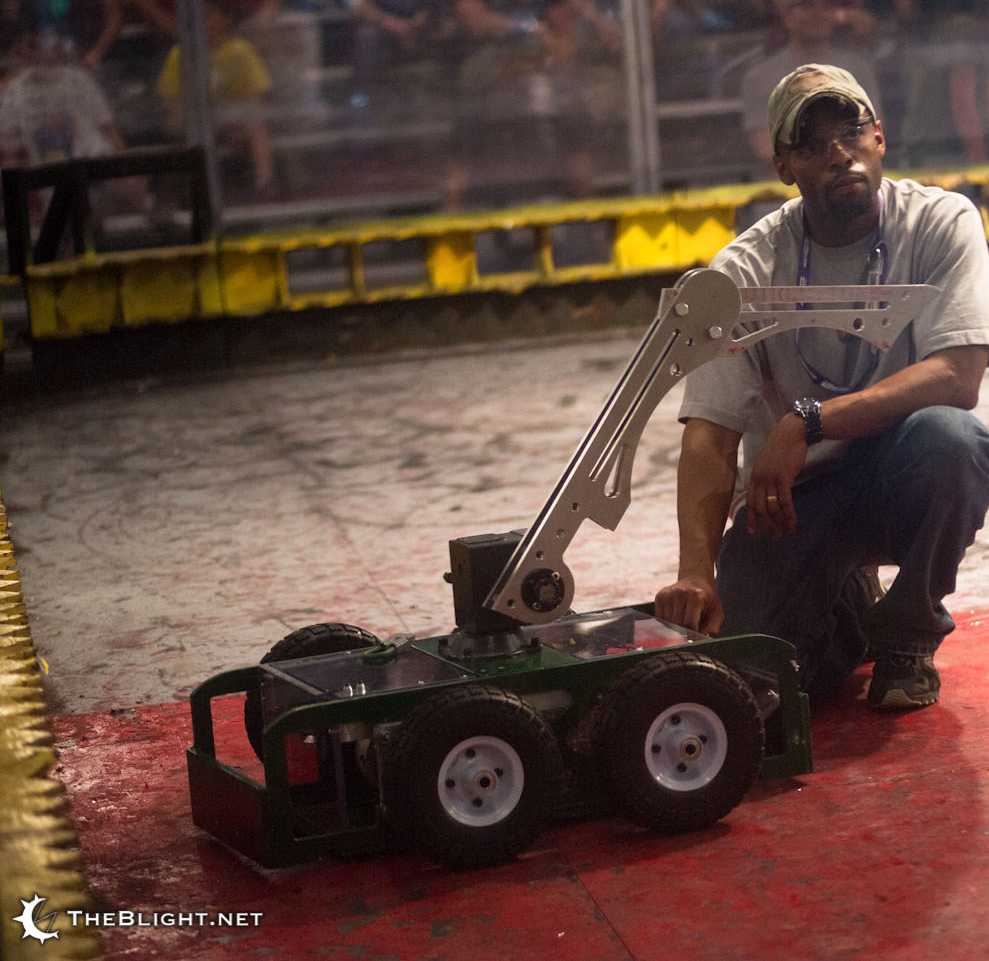Competitor "Serenus Cor" at RoboGames 2012